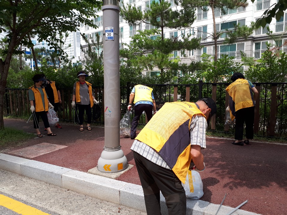 한달에 두번 경로당이 뜬다!~ (이안경로당 환경정화 활동)