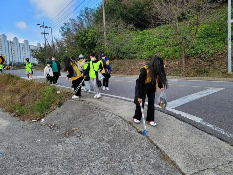 오토밸리 인근지역 및 상홍저수지 환경정화활동